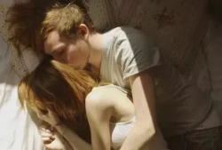 日本做爱小视频,尺度惊人，背后有何隐情？